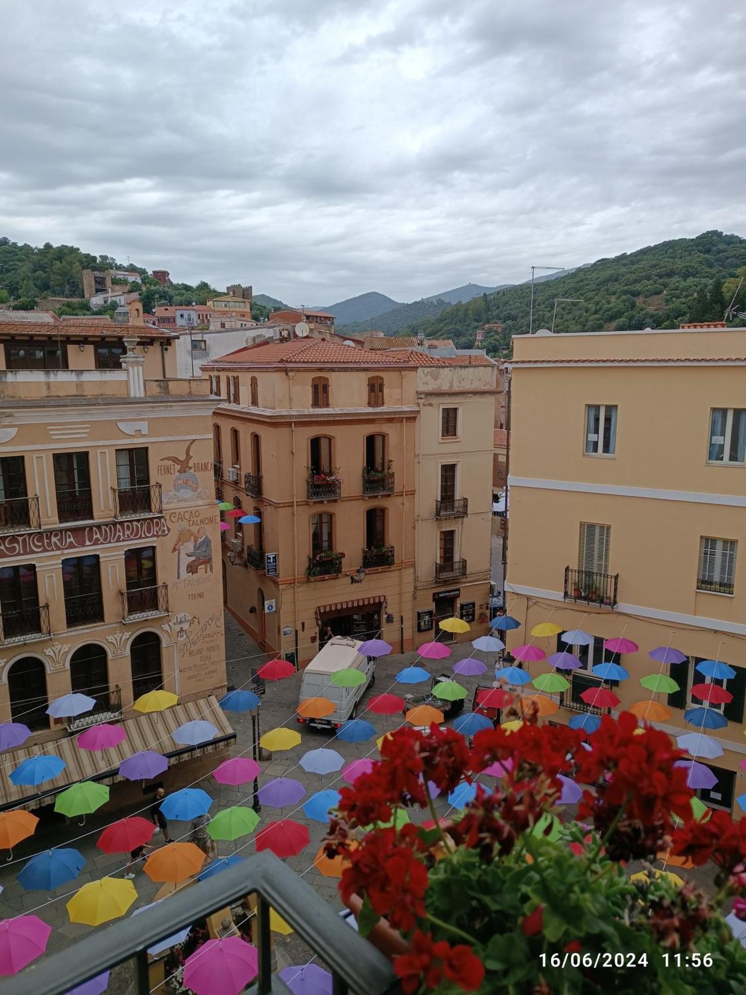 Vico Nobilioni Hotel Iglesias Kültér fotó